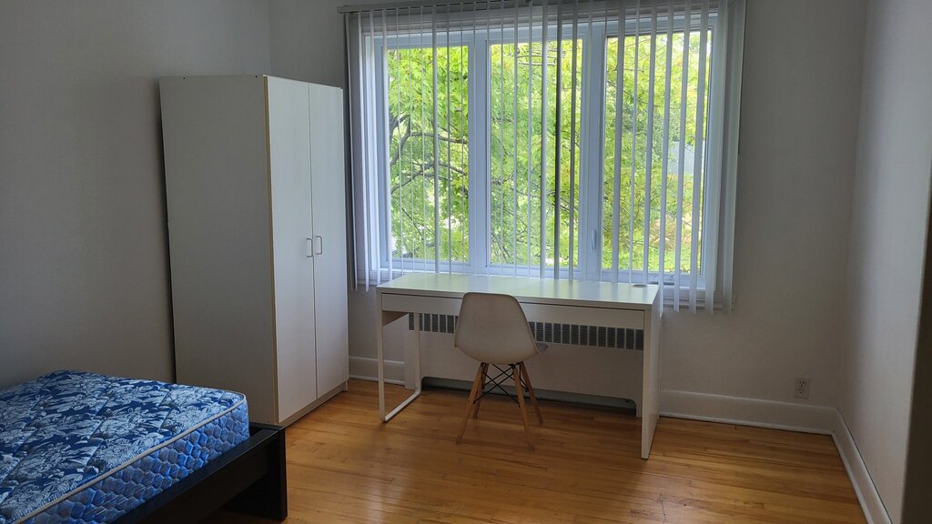 Chambre & Colocation   4½- ave Painchaud Quebec, Sainte-Foy/Sillery/Cap-Rouge (Québec)