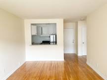 Two bedroom - 435-455 Avenue Roy, Dorval
 thumbnail 7