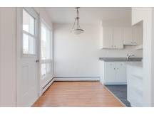 1 Bdrm available at 2415 Chemin Sainte-Foy, Quebec City - 2415 Chemin Sainte-Foy, Quebec
 thumbnail 10