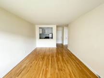 One bedroom - 435-455 Avenue Roy, Dorval
 thumbnail 2