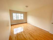 One bedroom - 435-455 Avenue Roy, Dorval
 thumbnail 4