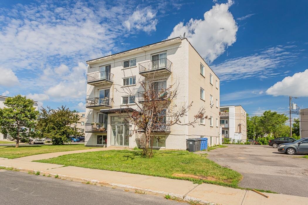 Appartement 
               - 1460 Rue Beaumont, Longueuil