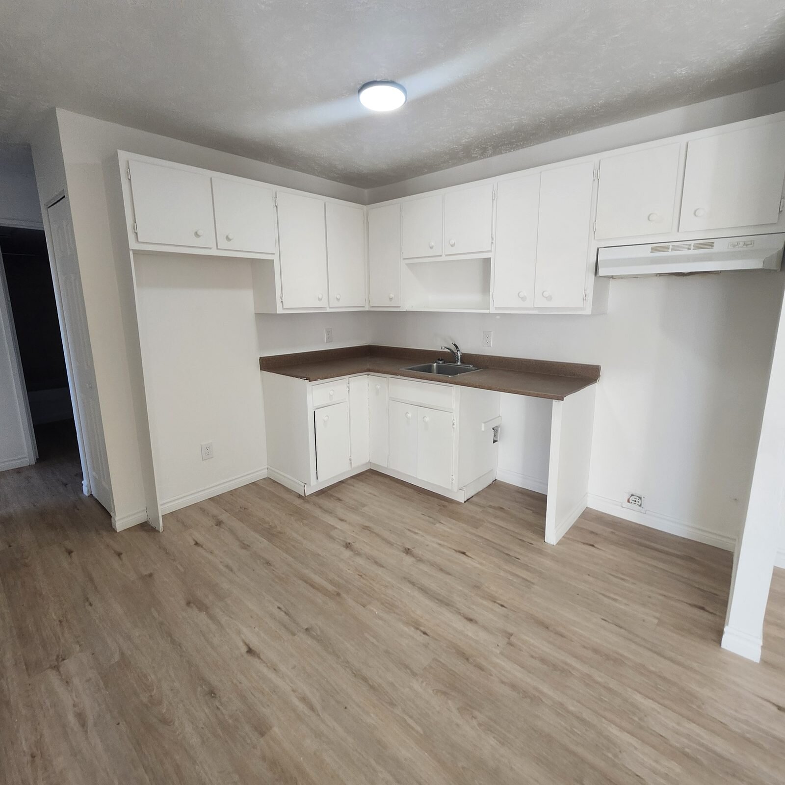 Appartement 
                4½- 1580 Rue de Dorval, Les Nations (Sherbrooke)