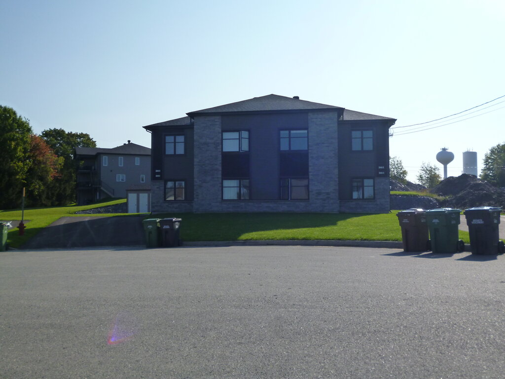 Appartement 
                5½- 5041 rue Yolande-Vanier, Rock Forest/Saint-Élie/Deauville (Sherbrooke)
