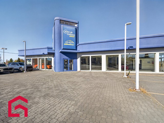 Local 
               - 50,4e Avenue, Val-d'Or