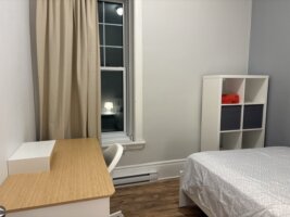 Chambre & Colocation 7½ - 2050 Chomedy, Ville-Marie (Centre-Ville, Vieux-Montréal)