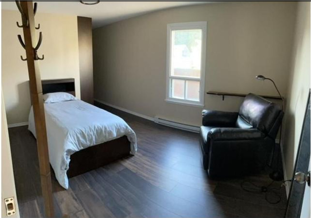 Maison   8½- Brassard, Jonquière (Saguenay)