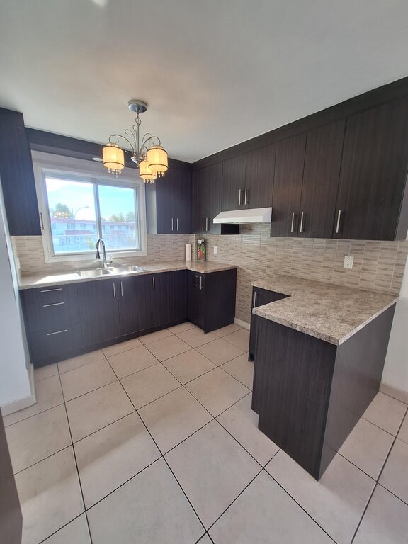 Appartement   5½- Blvd Provencher , Saint-Léonard (Montréal)