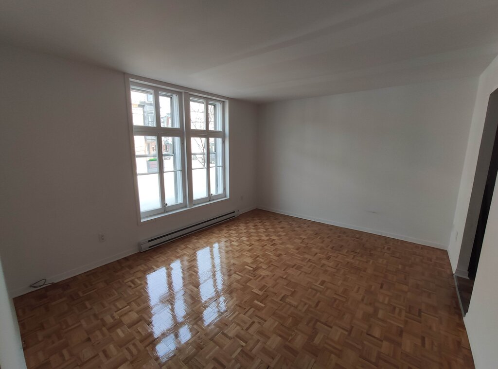 Appartement   4½- 1590 rue Logan, Mercier/Hochelaga-Maisonneuve (Montréal)