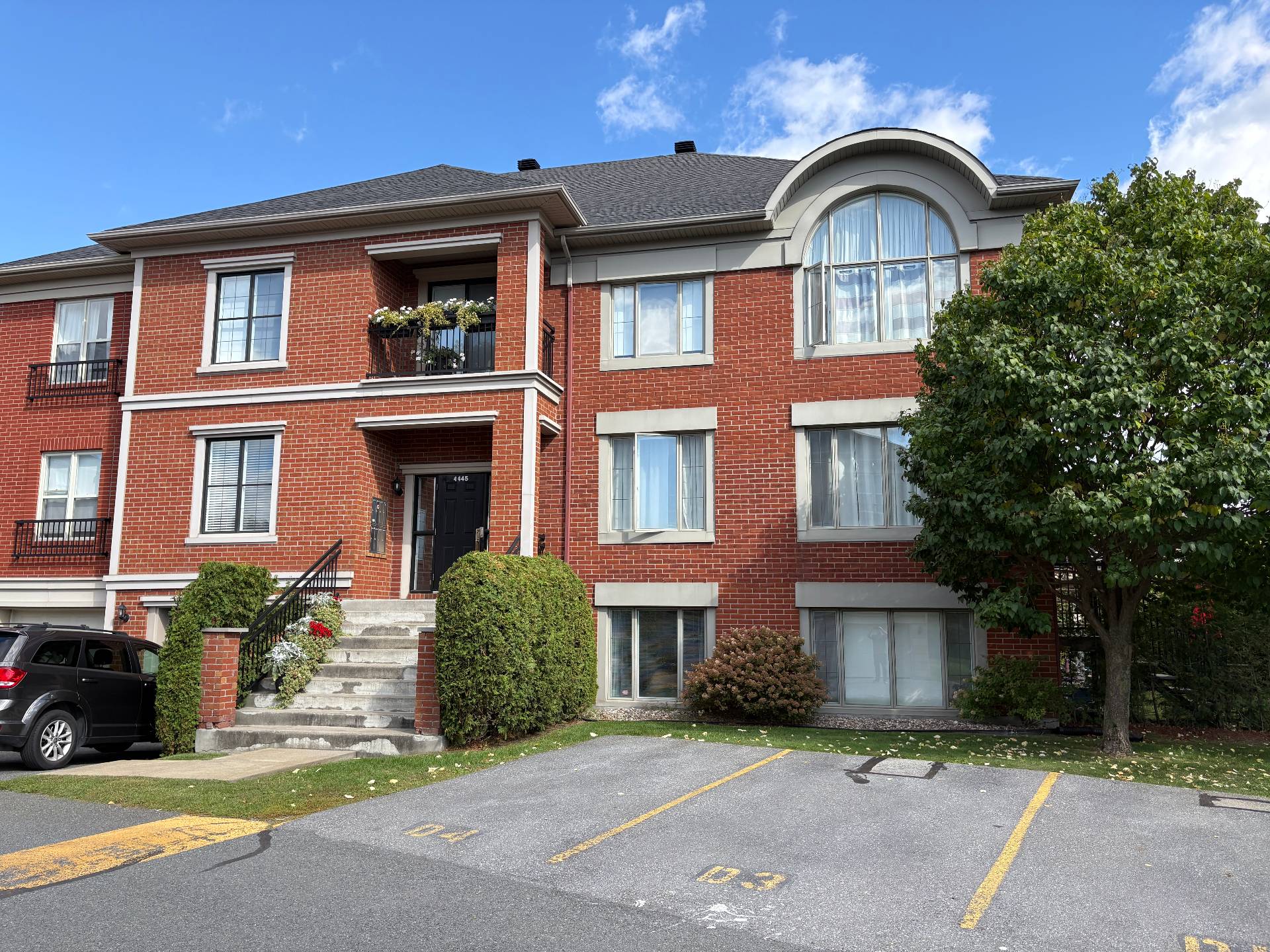 Appartement 
                6½- 4445,Ch. des Prairies, Brossard