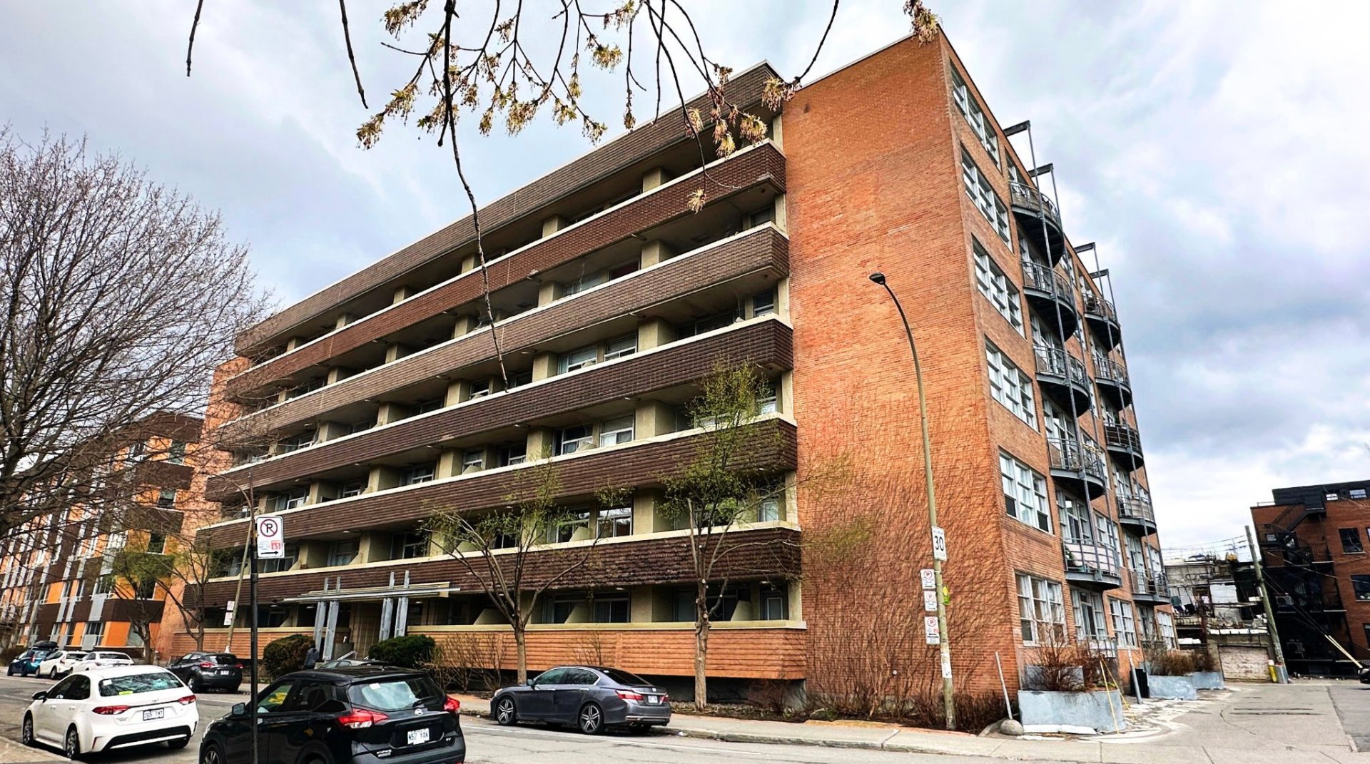 Appartement   4½- 7080,Rue Hutchison, Villeray/Saint-Michel/Parc-Extension (Montréal)