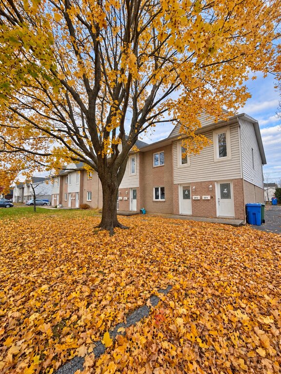 Condo   4½- 2674 avenue Raymond-Blouin, Les Rivières (Québec)