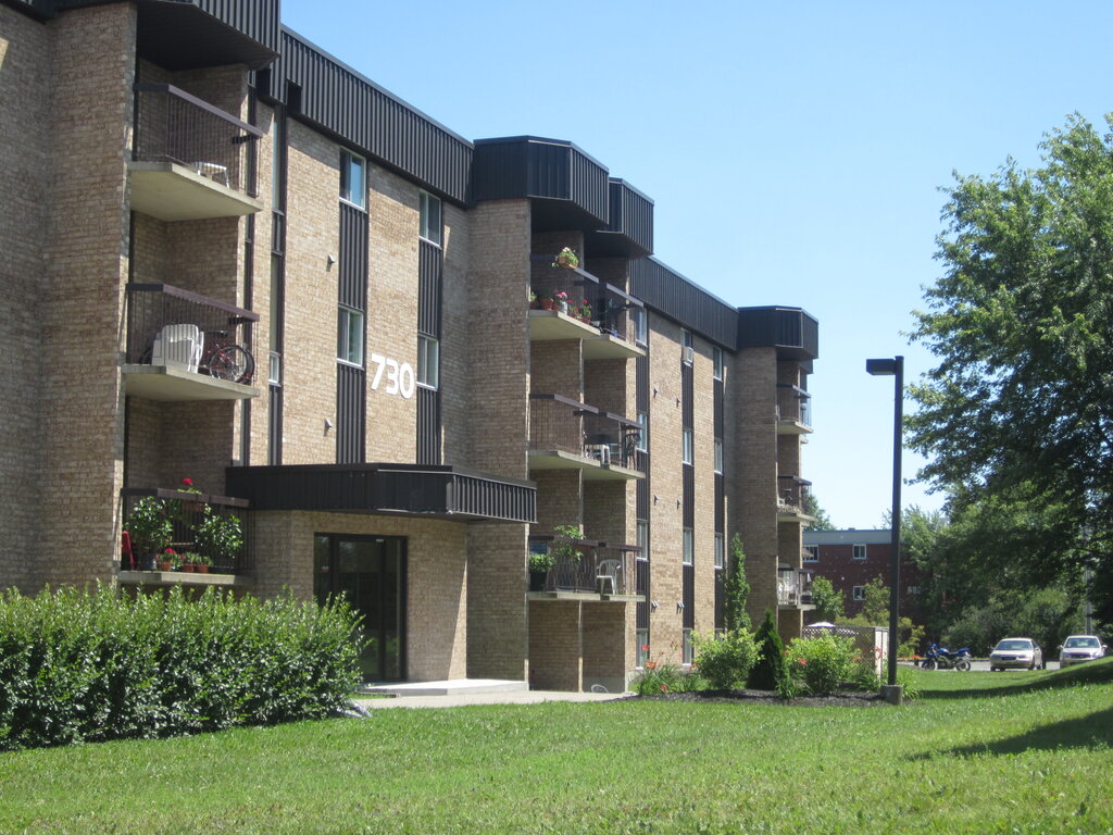Appartement 
                4½- 730 rue McGregor, Les Nations (Sherbrooke)