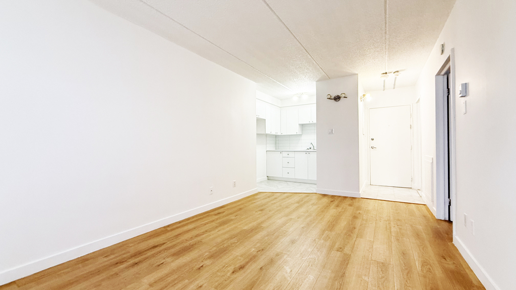 Appartement   3½- 7301, boul. Joseph-Renaud, Anjou (Montréal)