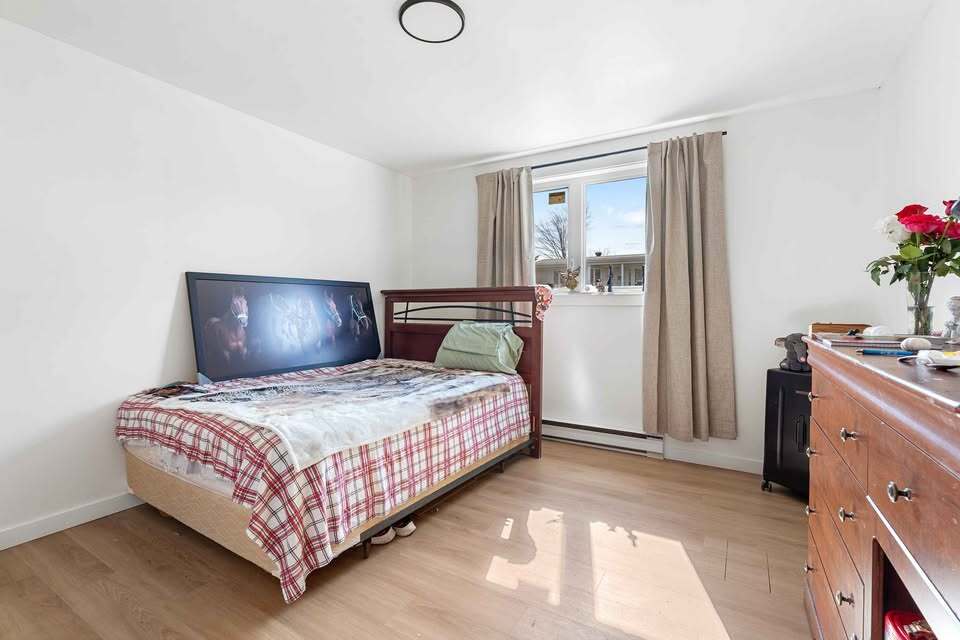 Chambre & Colocation   1½- 4433 rue des lierres, Charlesbourg (Québec)