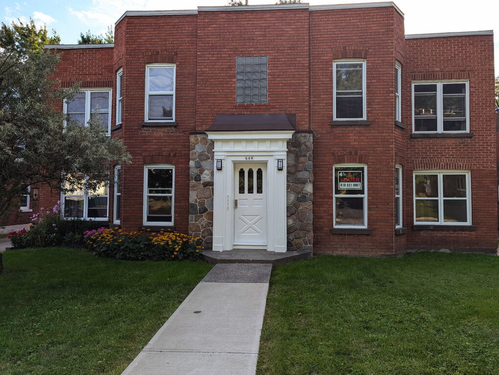 Appartement 
                4½-  649, rue Murray , Fleurimont (Sherbrooke)