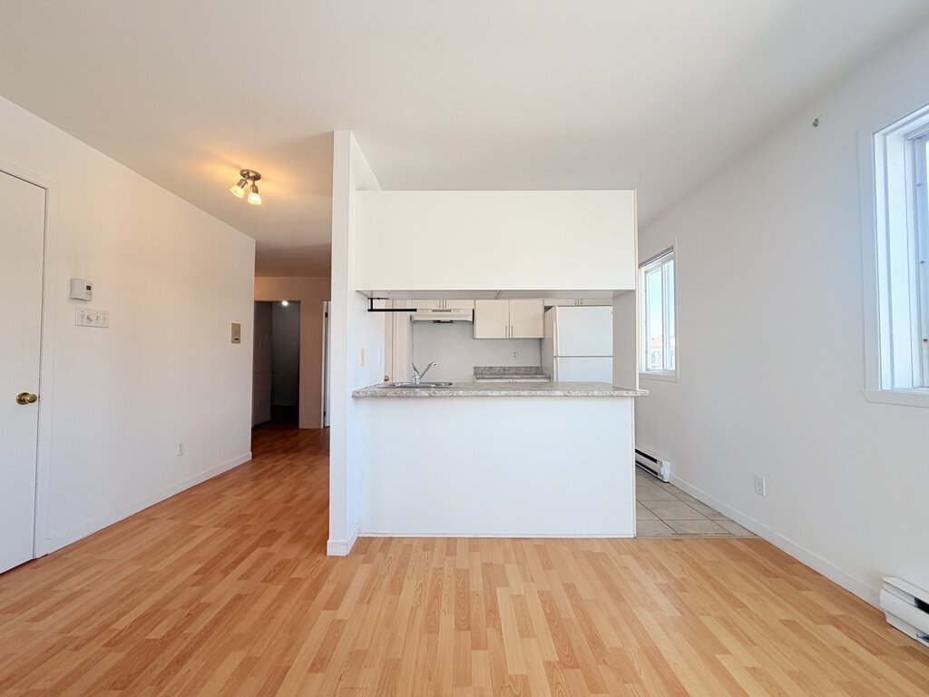 Appartement   5½- 12025 Berlioz, Les Rivières (Québec)