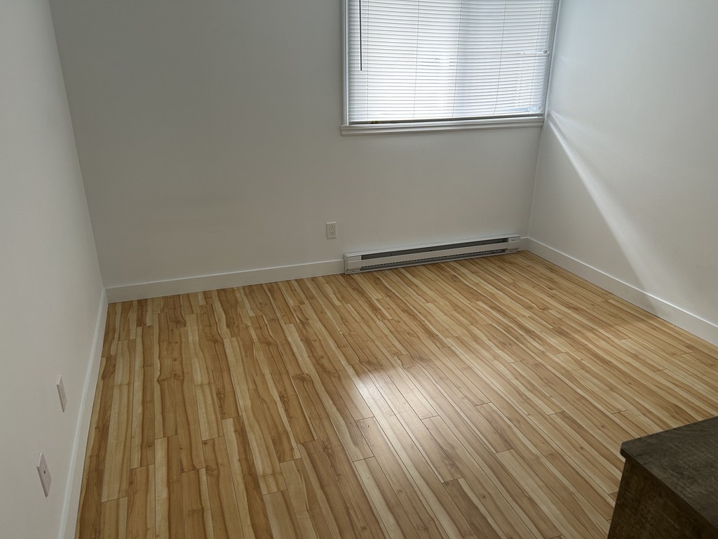 Appartement 
                2½- 81 Place de Versailles, Desjardins (Lévis)