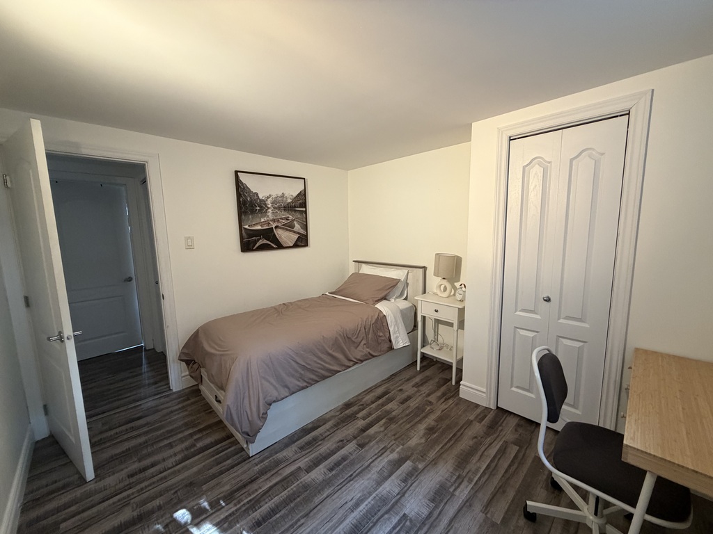 Chambre & Colocation   4½- 4285 Rue des Cyprès, Charlesbourg (Québec)