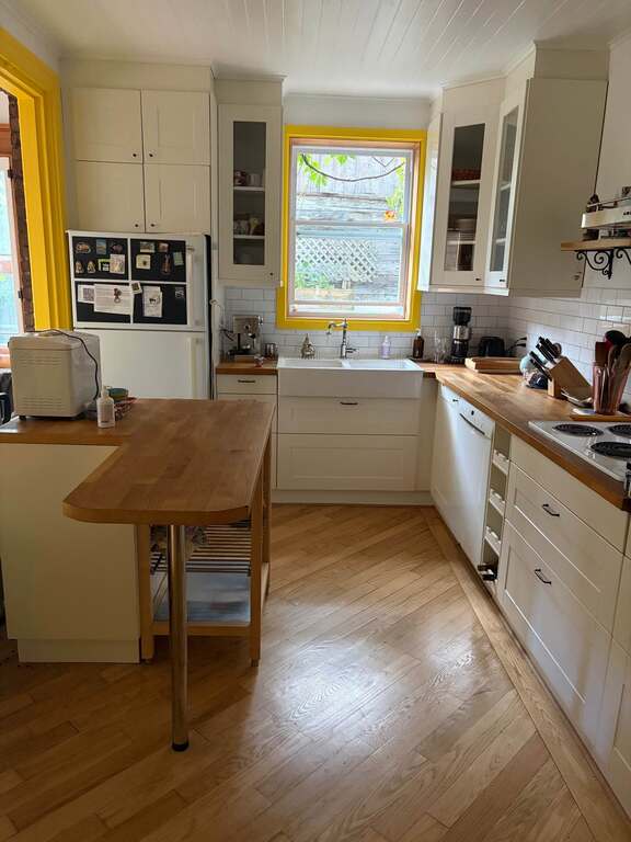 Chambre & Colocation   9½- 250, rue d'Aiguillon, La Cité-Limoilou (Québec)