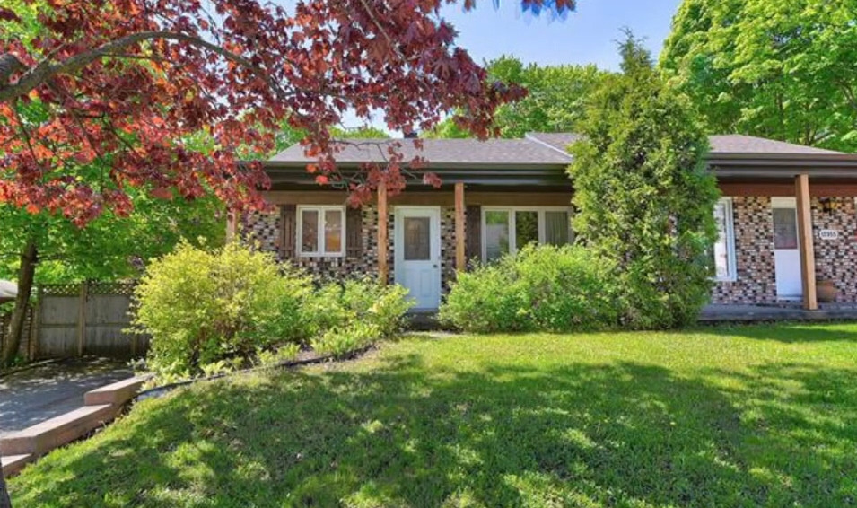 Maison   9½- 12935 Av. de Troyes, La Haute-Saint-Charles (Québec)