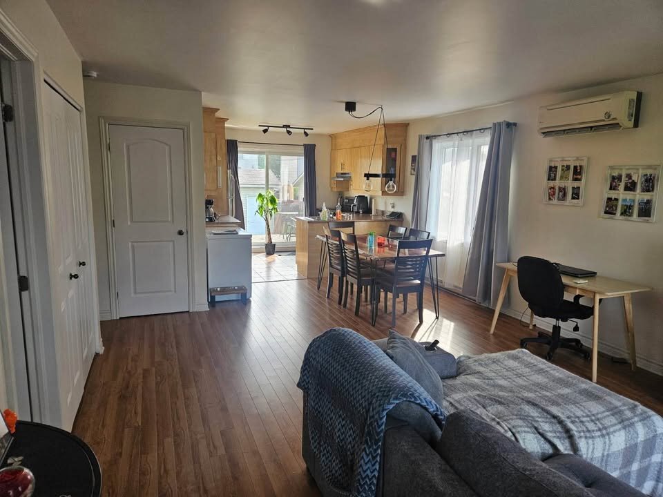 Appartement   4½- 272 rue dolores, Saint-Amable