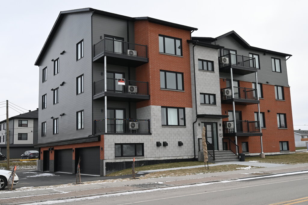Appartement 
                4½- 91, avenue Jacques-Cartier, Matane
