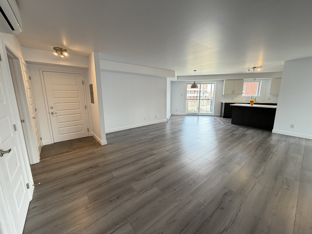 Appartement   7½- 20435 boul Henri-Bourassa, Charlesbourg (Québec)