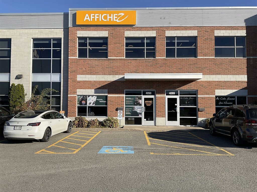 Bureau  - 4293 Autoroute des Laurentides Est, Sainte-Rose (Laval)