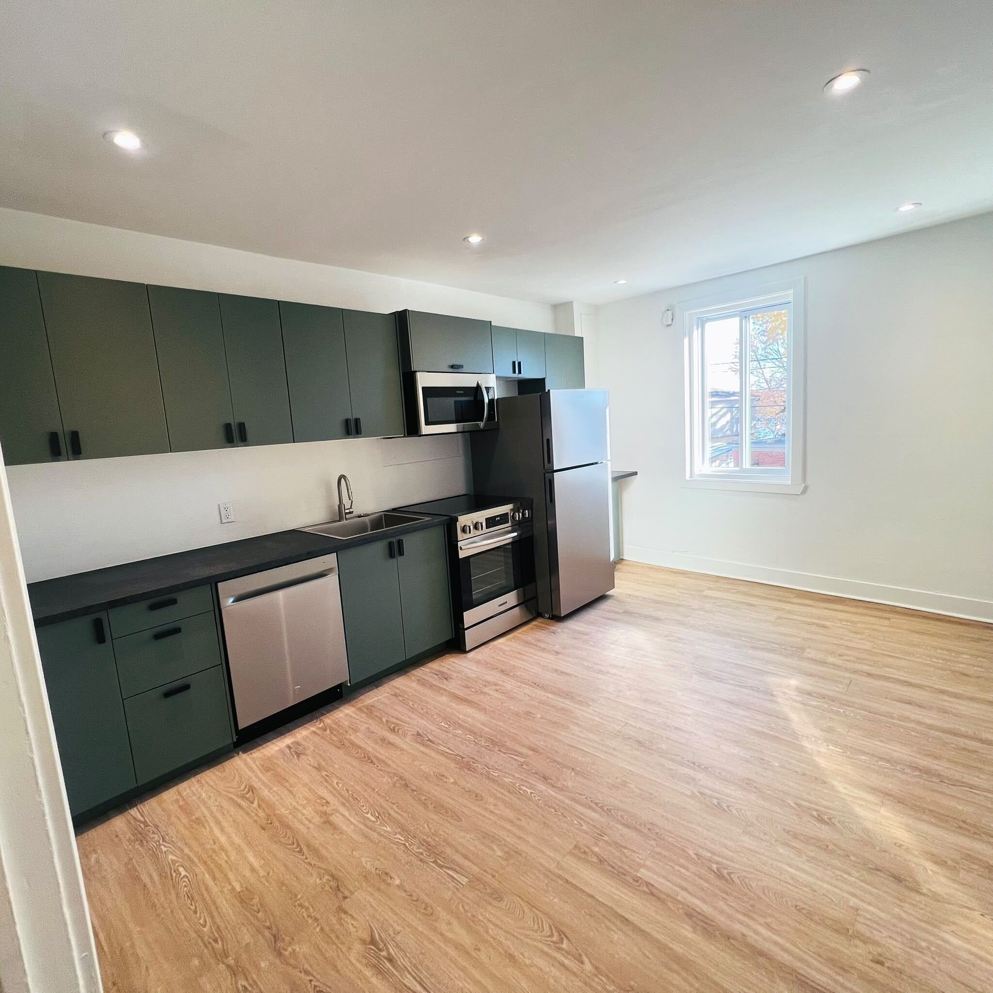 Appartement   5½- 43 Sainte-Anne Street Sainte-Anne-de-Bellevue  , Sainte-Anne-de-Bellevue