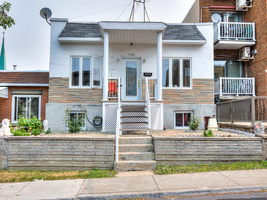 Maison 
               - 9793 Av. St-Charles, Ahuntsic-Cartierville (Montréal)