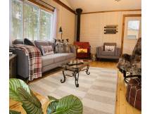 Charming Cottage with access to Lake Magog
 thumbnail 2