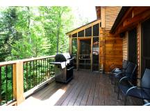 Lac Rouge Family Chalet
 thumbnail 2