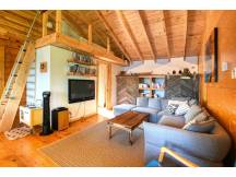 Lac Rouge Family Chalet
 thumbnail 7