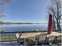 Cottage Right on the Water | Brome Lake
 thumbnail 0