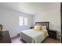 2 Floor home In The Heart Of Magog
 thumbnail 5