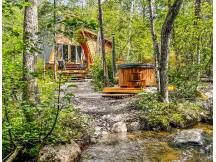 Waterfront/Hot tub River Luxurious Shack in Forest
 thumbnail 21