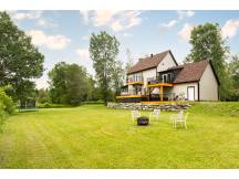 Luxurious Oasis with Stunning View of Bromont
 thumbnail 21