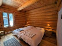 Beautiful log cabin, rustic and cosy
 thumbnail 9