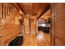 Laurentian wood cabin-king size suite-4 season spa
 thumbnail 16