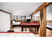 Laurentian wood cabin-king size suite-4 season spa
 thumbnail 32