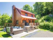 Laurentian wood cabin-king size suite-4 season spa
 thumbnail 41