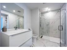 Luxurious 1bed 1bath downtown Montreal
 thumbnail 2