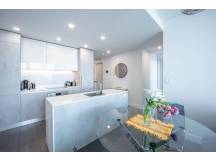 Luxurious 2 beds 2 baths in Downtown Montreal
 thumbnail 0