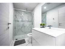 Luxurious 2 beds 2 baths in Downtown Montreal
 thumbnail 2