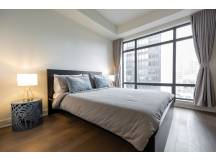 Luxurious 1bed 1bath old port Montreal
 thumbnail 5