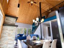 Lakeside Cottage with Spa & Fireplace
 thumbnail 10