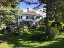 Country house w/6 bedrooms near Magog
 thumbnail 0