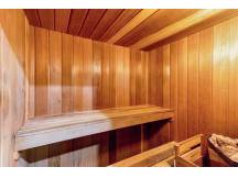 Modern & Charming Canadian house Spa, Sauna, Gym
 thumbnail 35