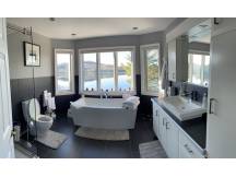 Exceptional lakefront property
 thumbnail 14